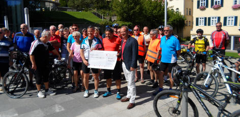 Zwölfte Benefiz Kreisradrundfahrt von Klaus Riegert
