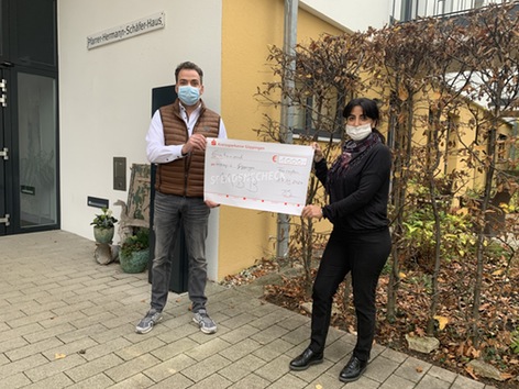 Spendenübergabe Oliver Hensch