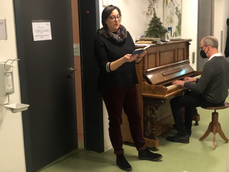 Weihnachtslieder im Hospiz