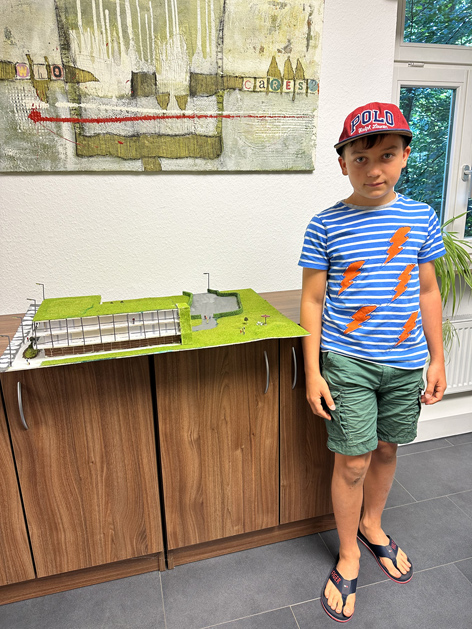 Geislinger Hospiz als Modell 1:100 übergeben